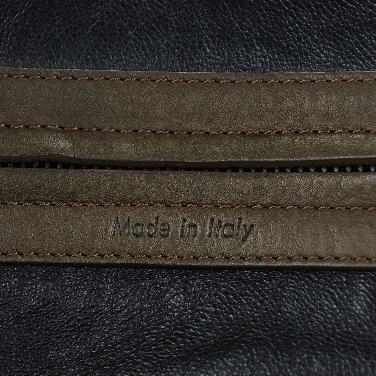 Suede Medium Phantom Luggage Olive