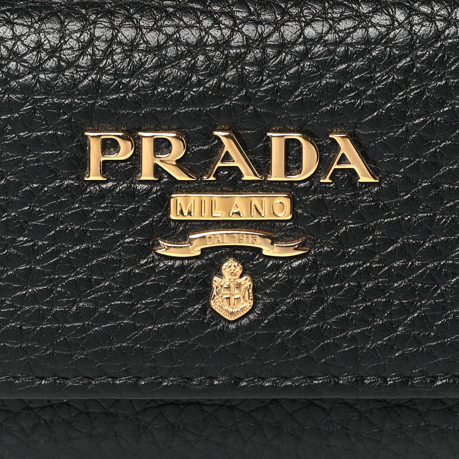 Prada Vitello Grain Move 6 Key Holder Black 1730664 – FASHIONPHILE
