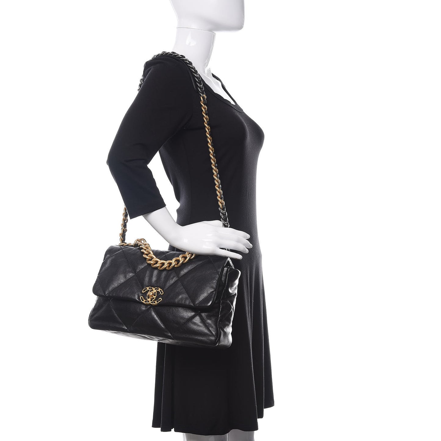 Lambskin Quilted Large 19 Flap Black