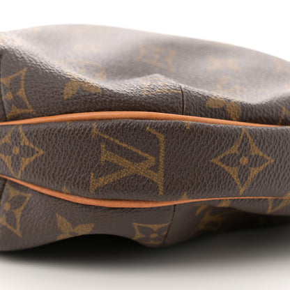 Louis Vuitton Monogram Croissant MM 9 of 12