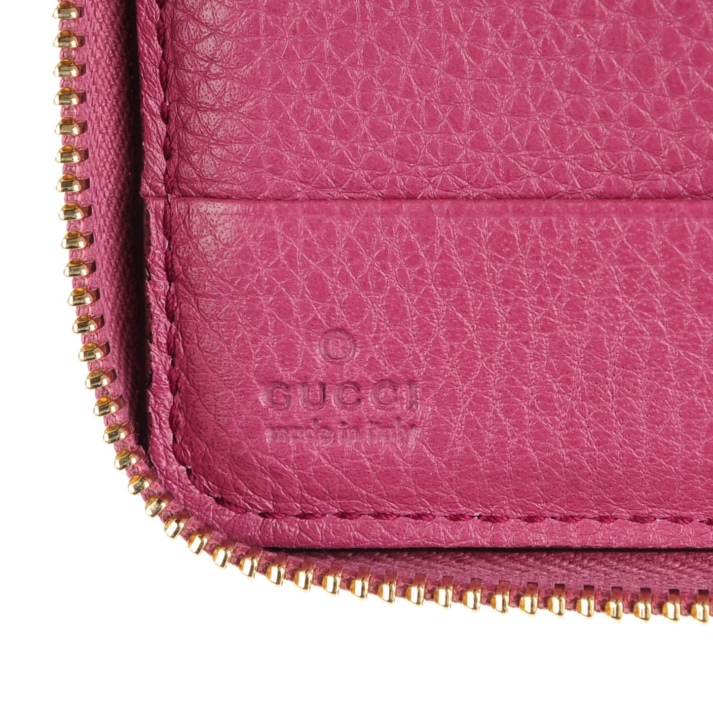 Pebbled Calfskin Medium Soho Zip Around Wallet Peonia Flower