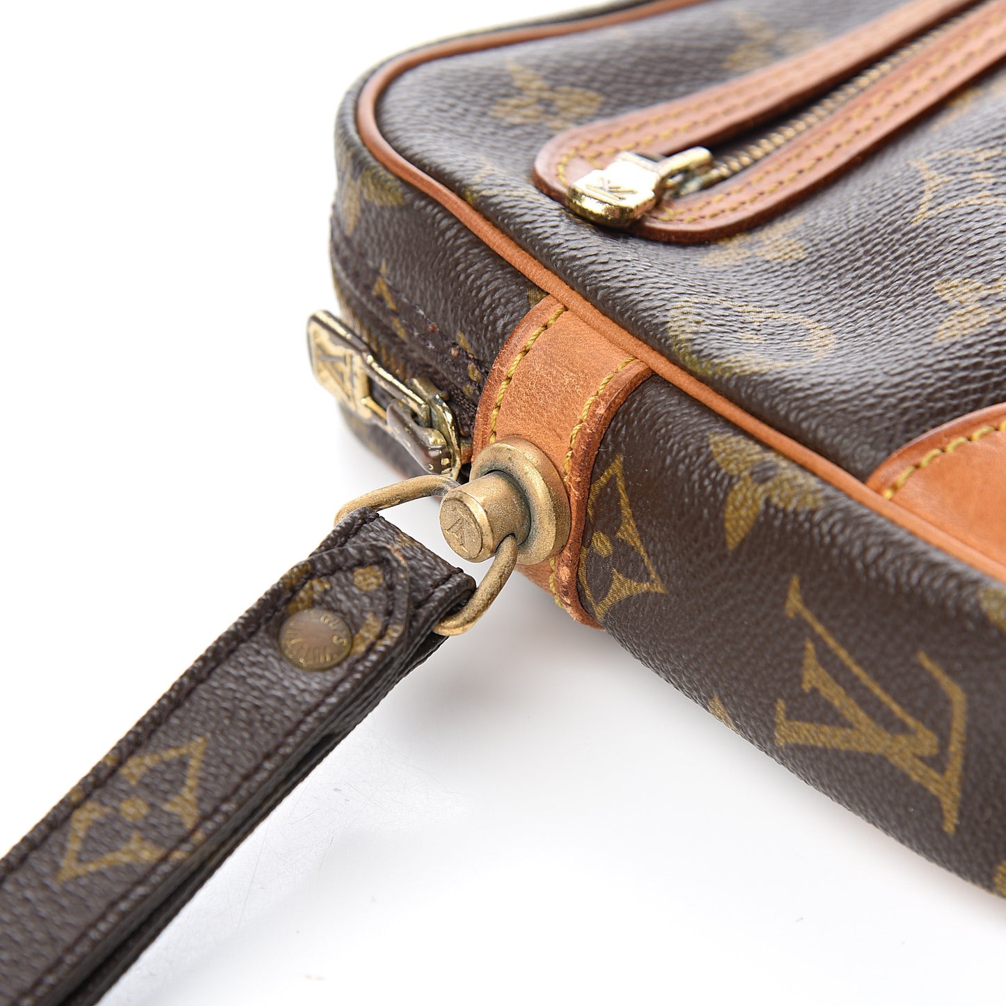 Monogram Pochette Marly Dragonne 26