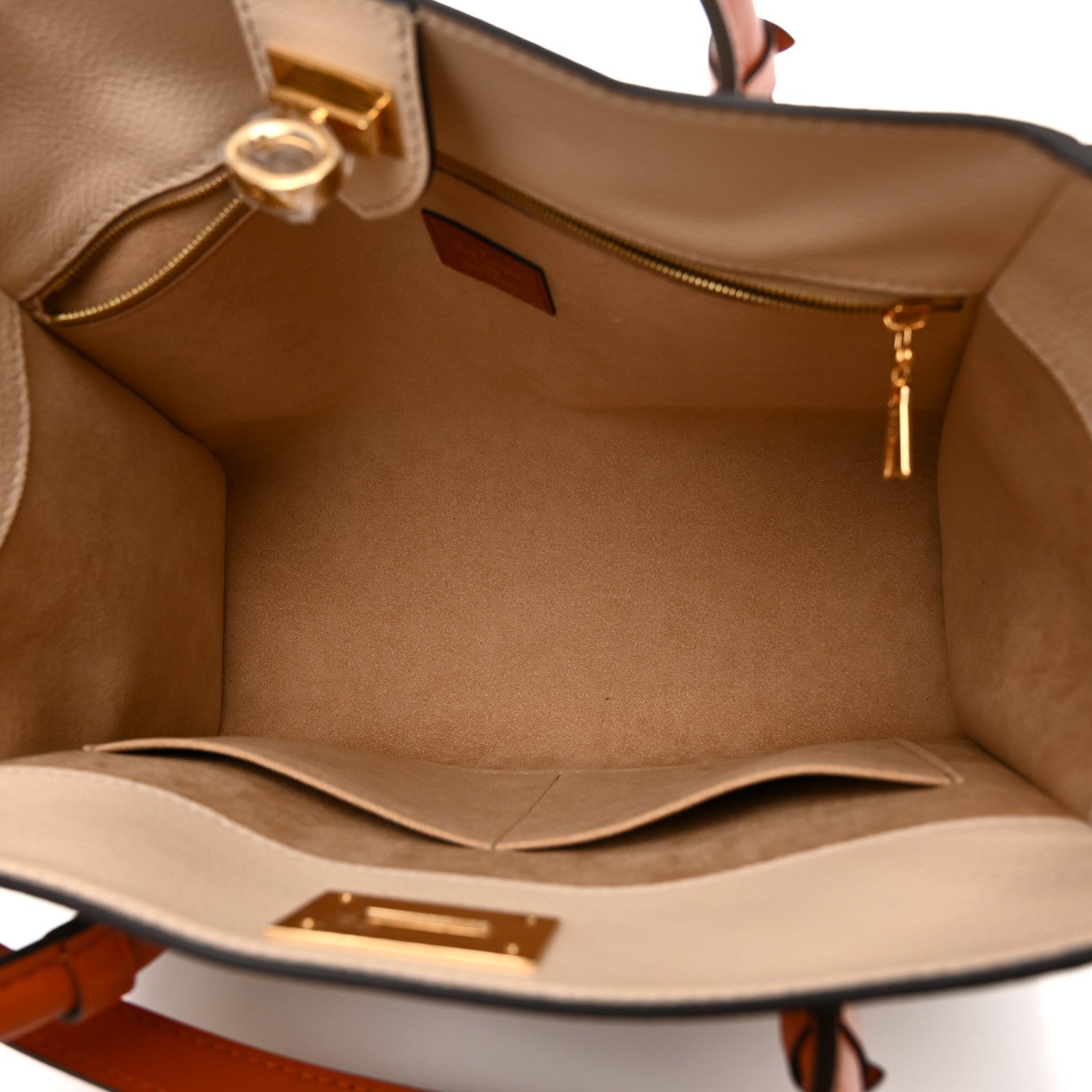 Louis Vuitton Calfskin Monogram Tufting On My Side Galet 5 of 10