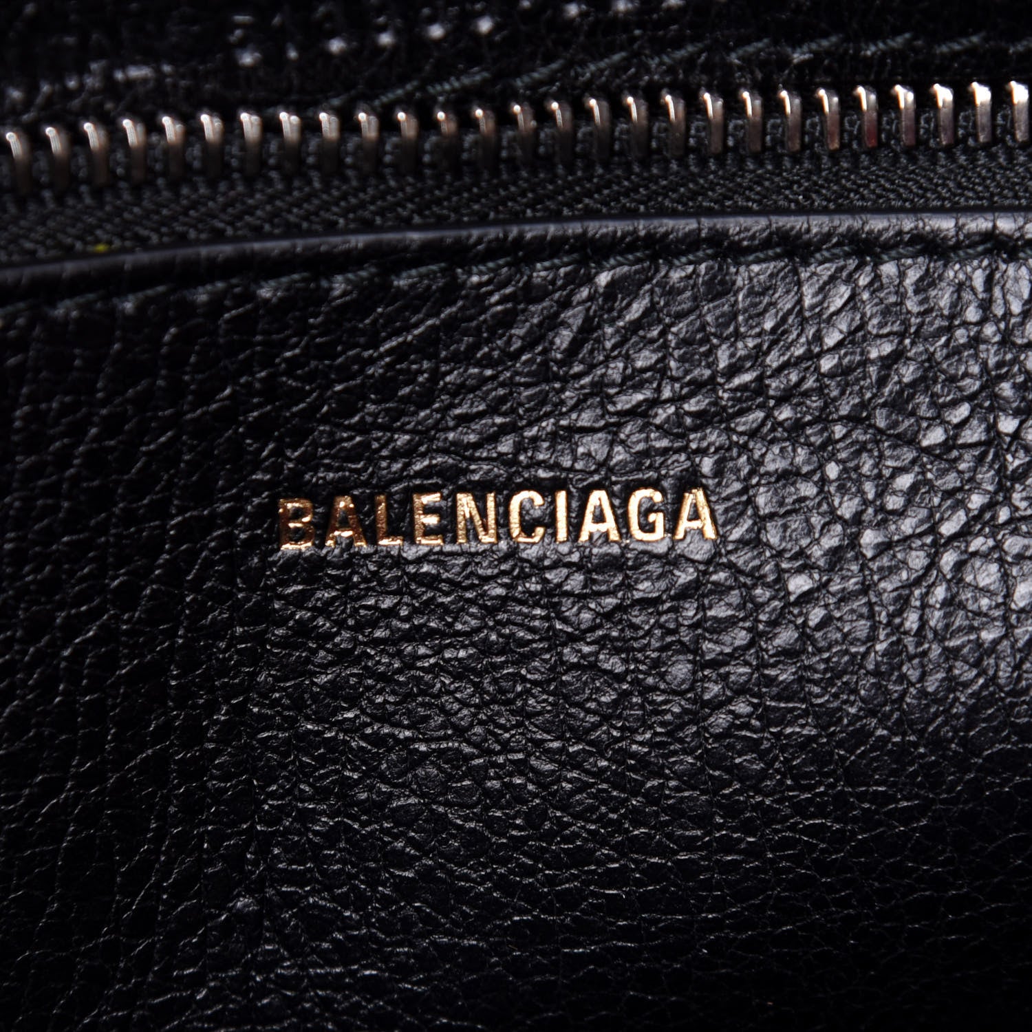 Balenciaga Wool Cuir Arena Plaid Diagonal Allover Logo Matelasse XS Bazar Shopper Tote Red Black 6 of 10