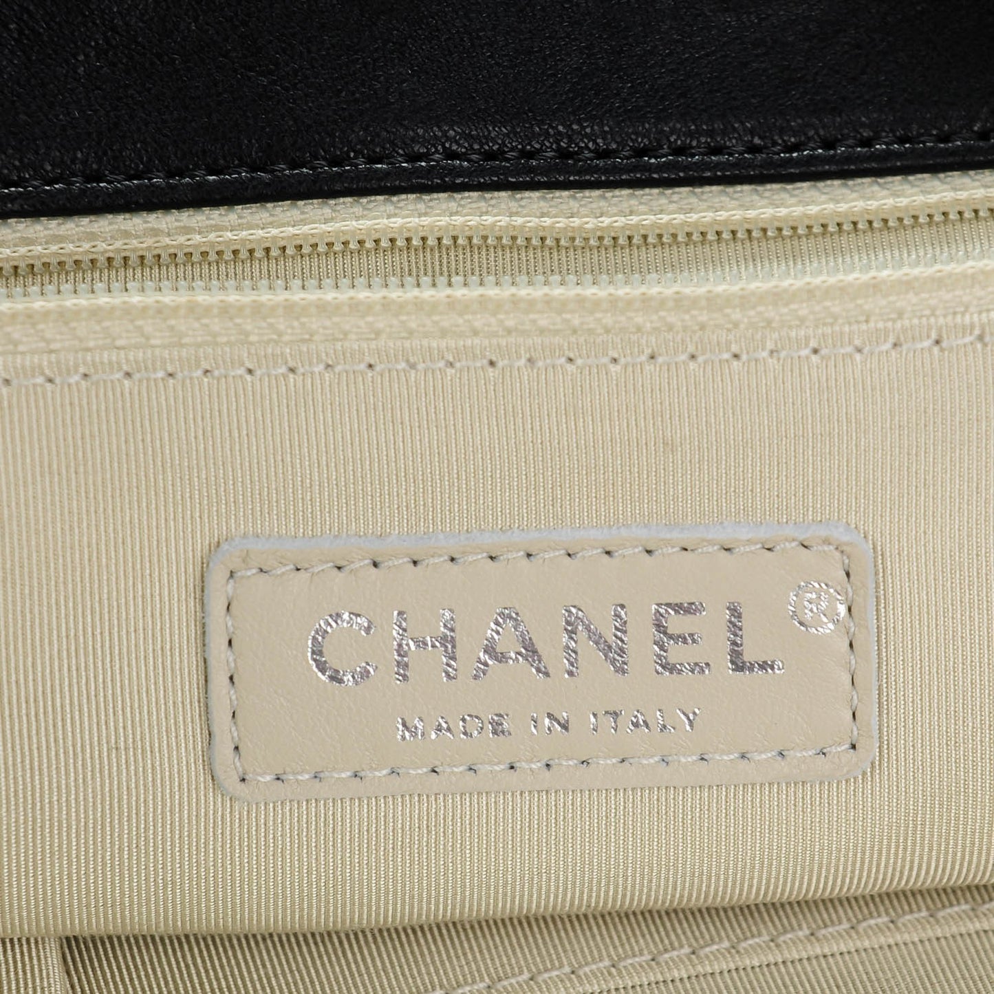 Washed Lambskin Quilted Maxi Chain Around Flap Black