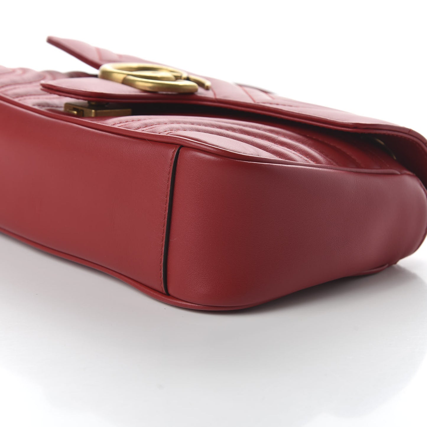 Calfskin Matelasse Small GG Marmont Shoulder Bag Hibiscus Red