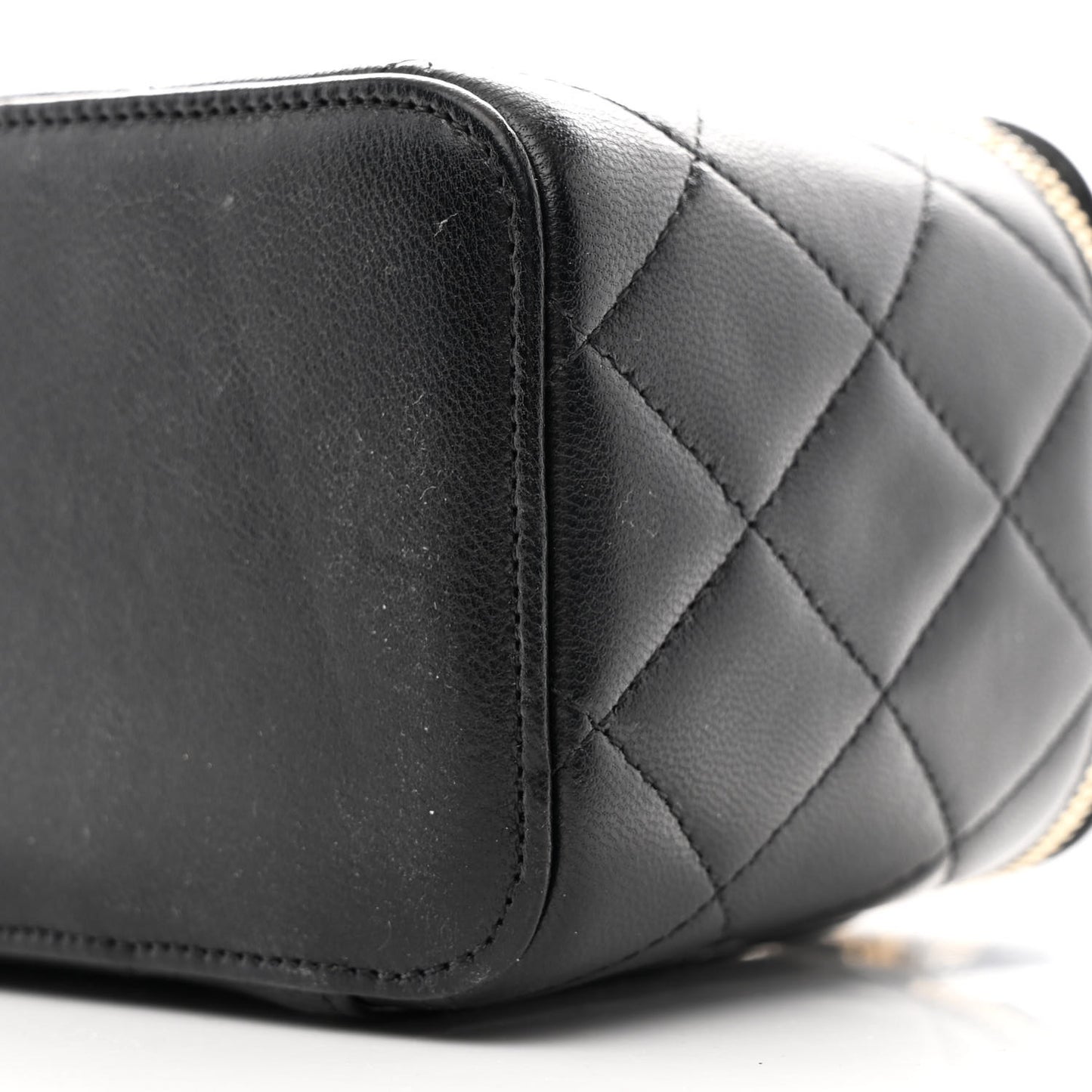 Goatskin Quilted Punk Essentials Vanity Case With Chain Black