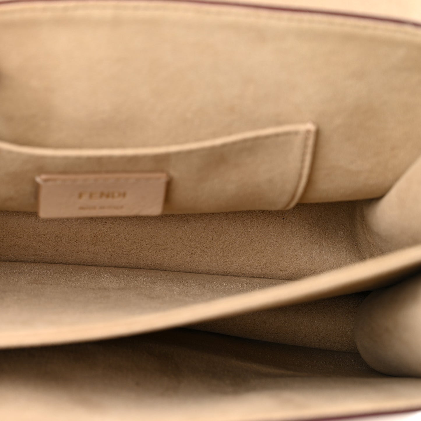 Vitello Liberty Scalloped Studded Kan I Shoulder Bag Plaster