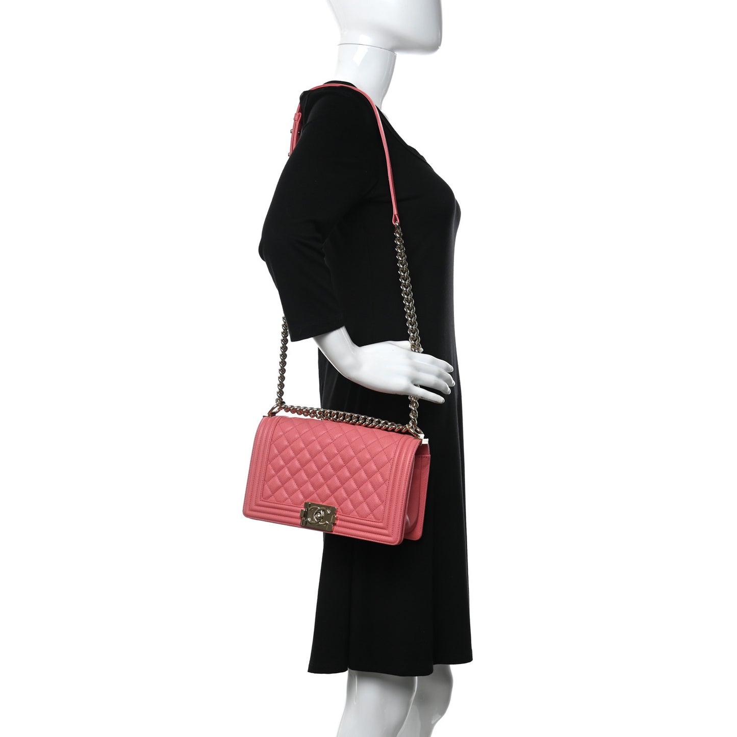Caviar Quilted Medium Boy Flap Pink