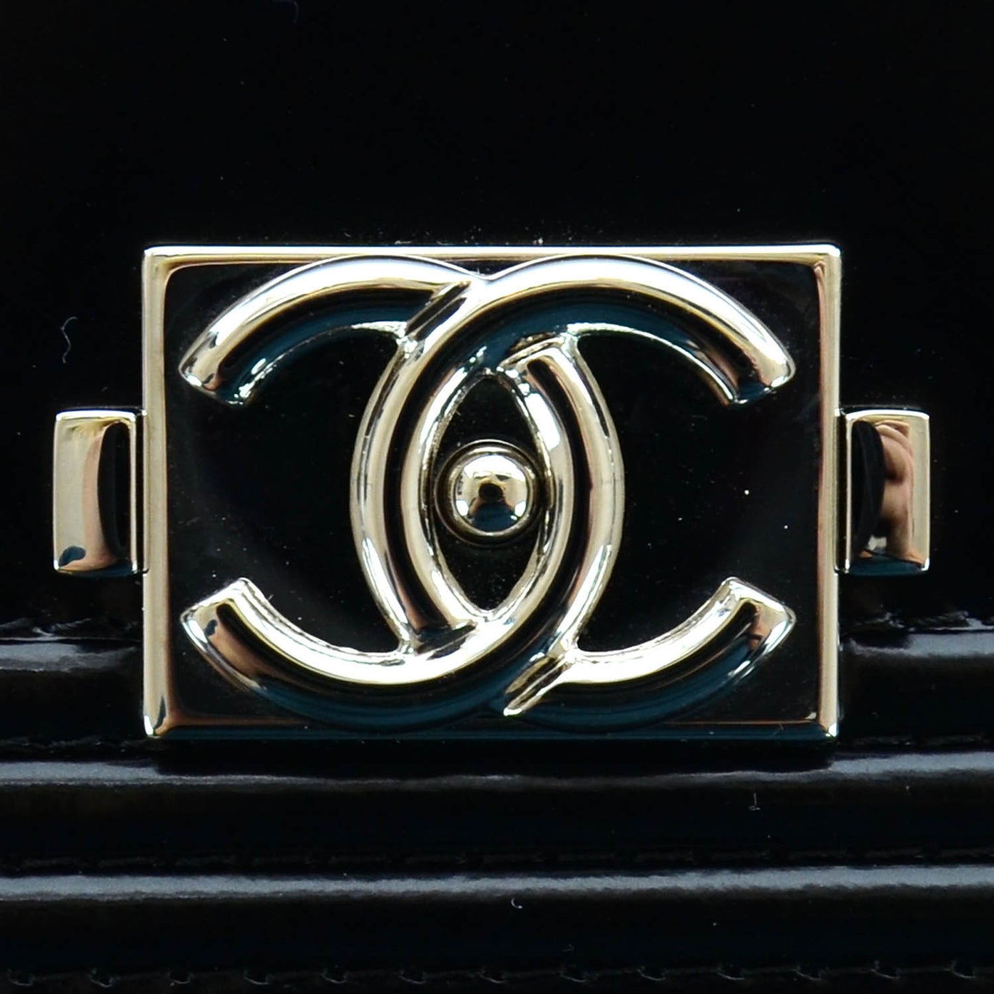 Glazed Calfskin Boy Wallet On Chain WOC Black