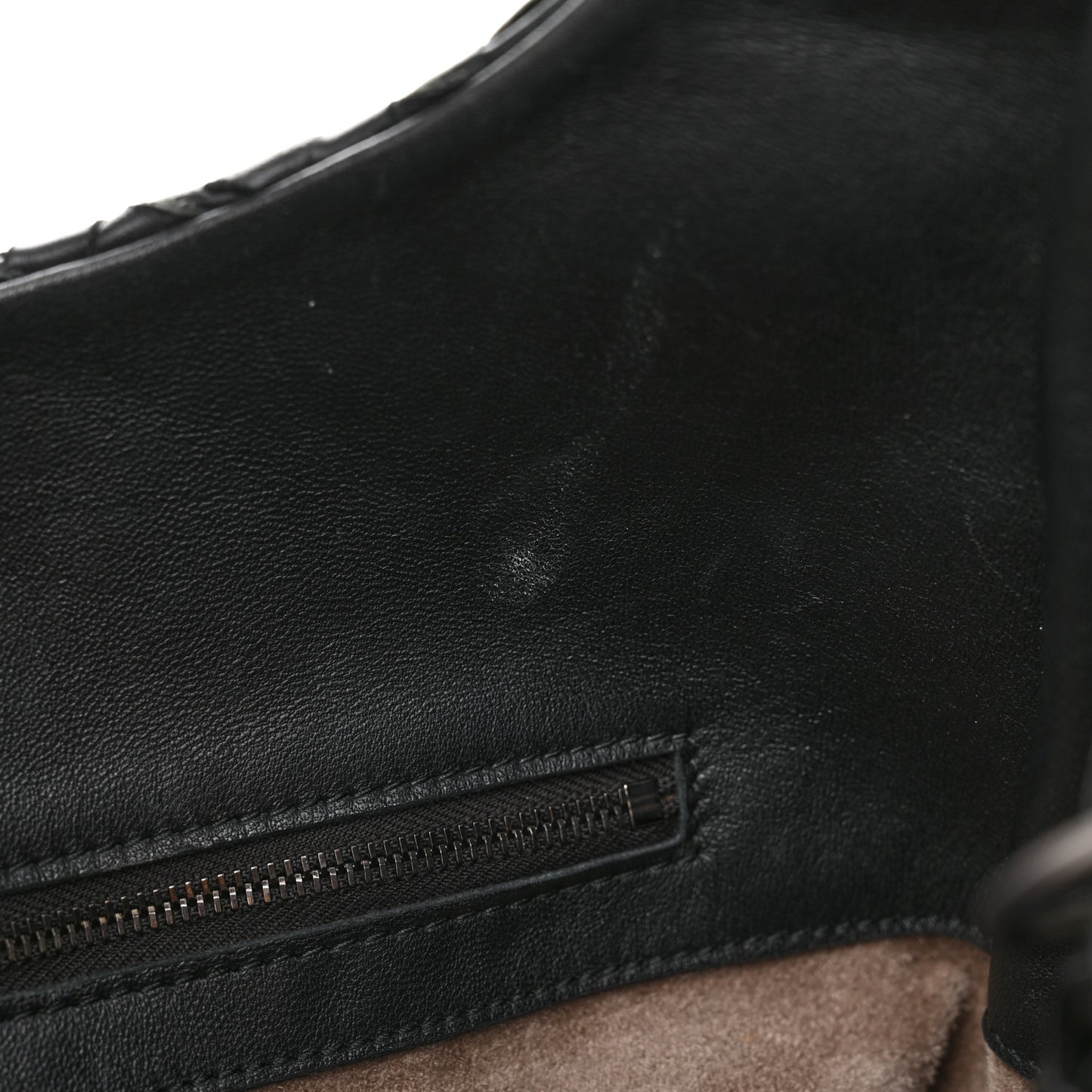 Nappa Intrecciato Medium Campana Black