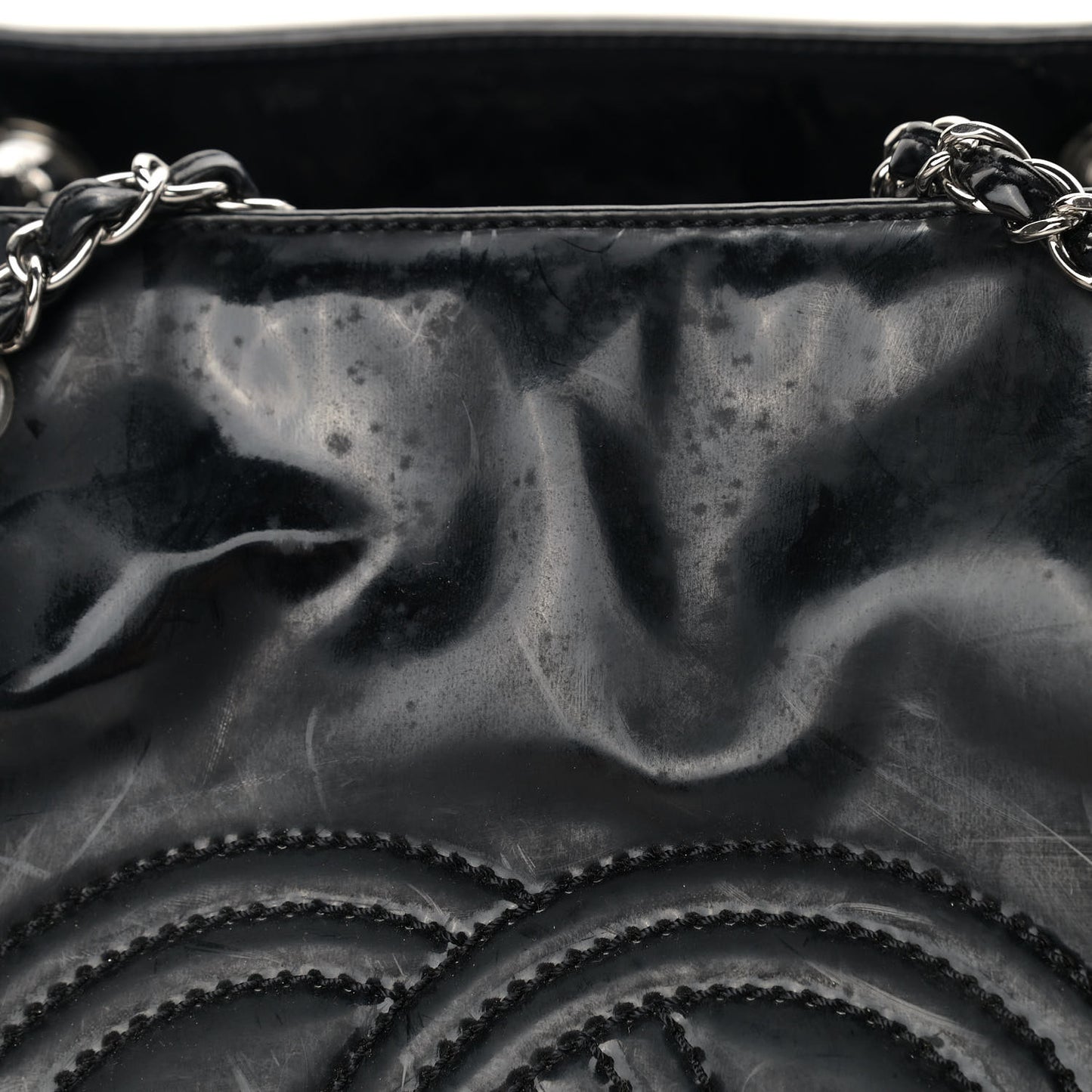 Vinyl Lipstick Ligne Accordion Tote Black