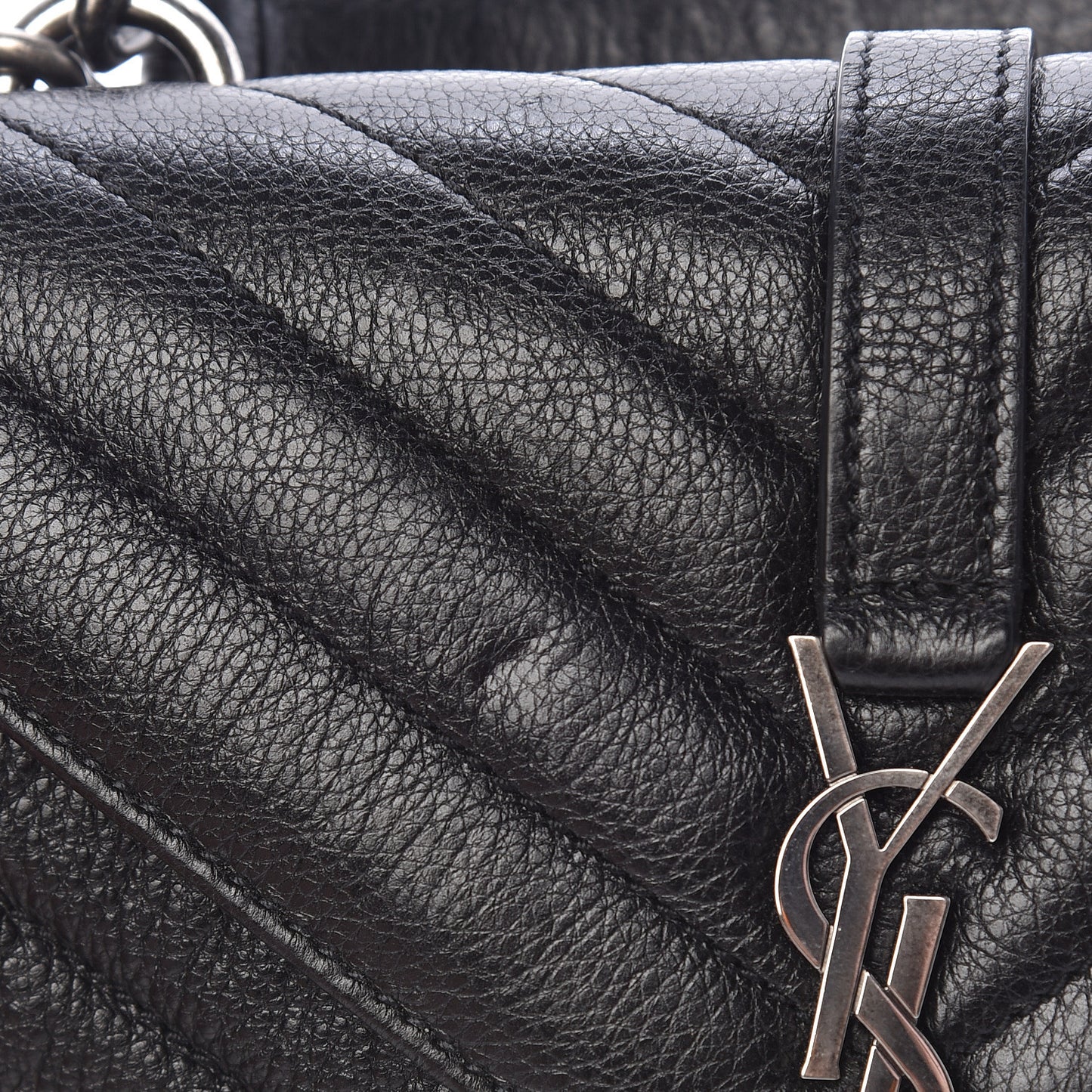 Sheepskin Matelasse Chevron Monogram College Chain Wallet Black
