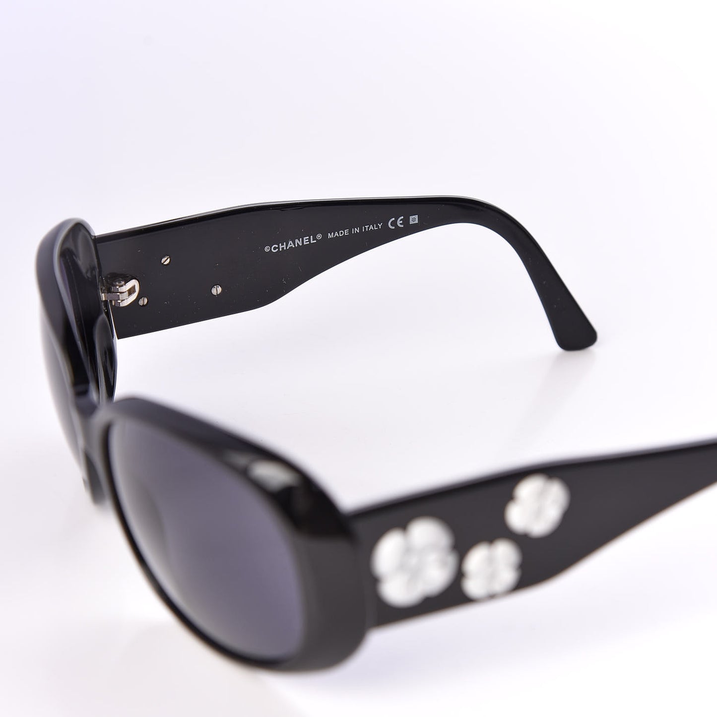 Camellia CC Sunglasses 5113 Black