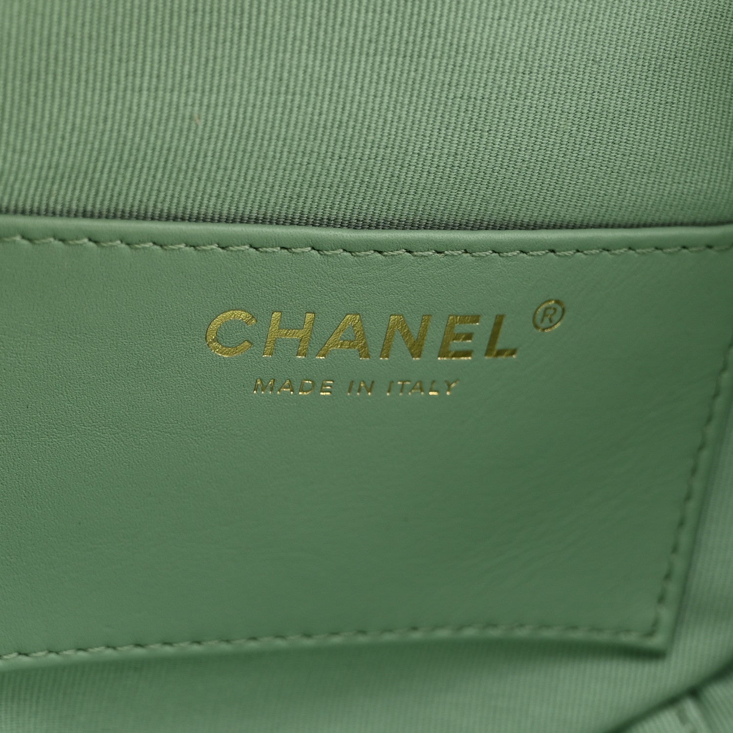 Chanel Caviar Quilted Small Round Vanity With Chain Light Green 6 of 11