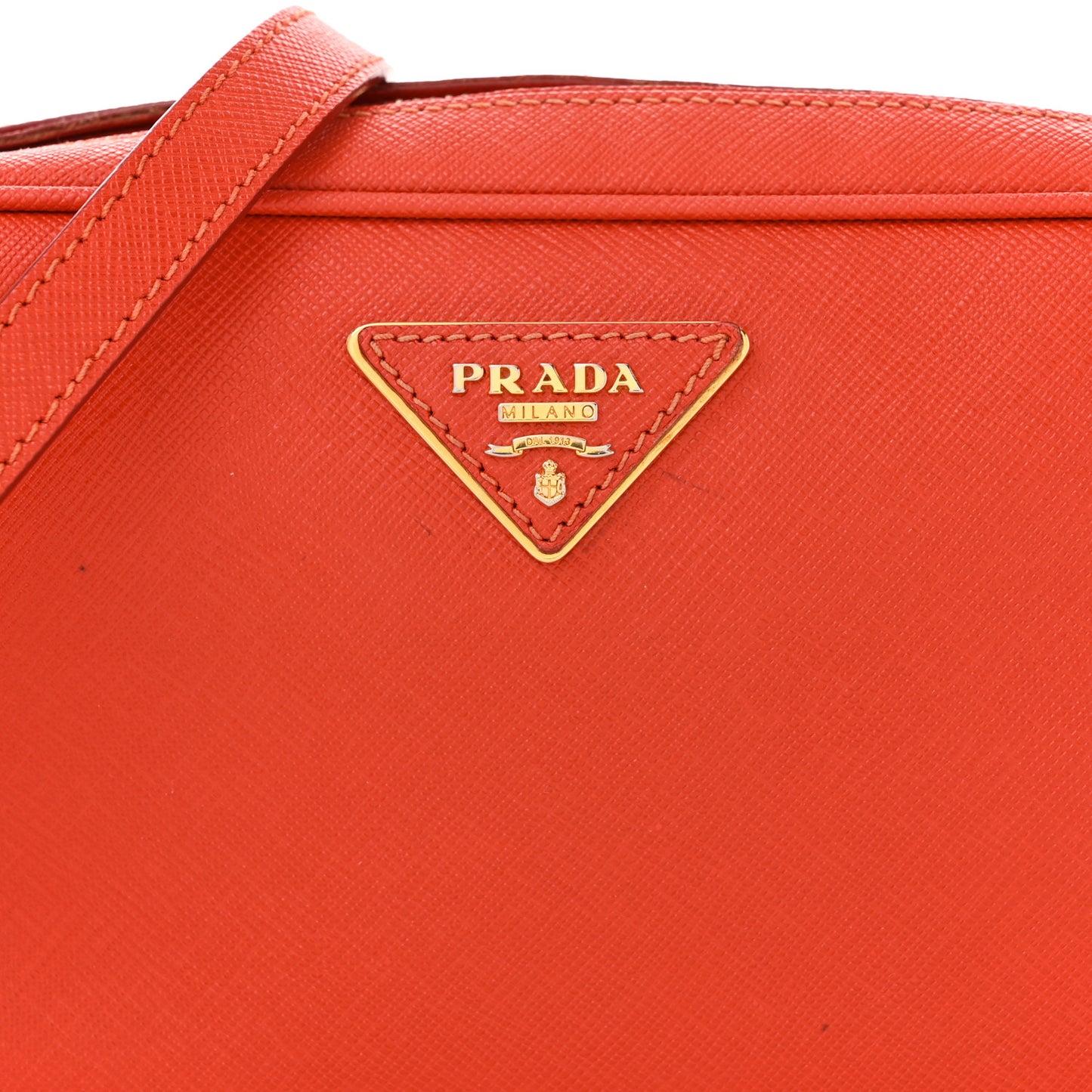 Saffiano Lux Camera Crossbody Lacca