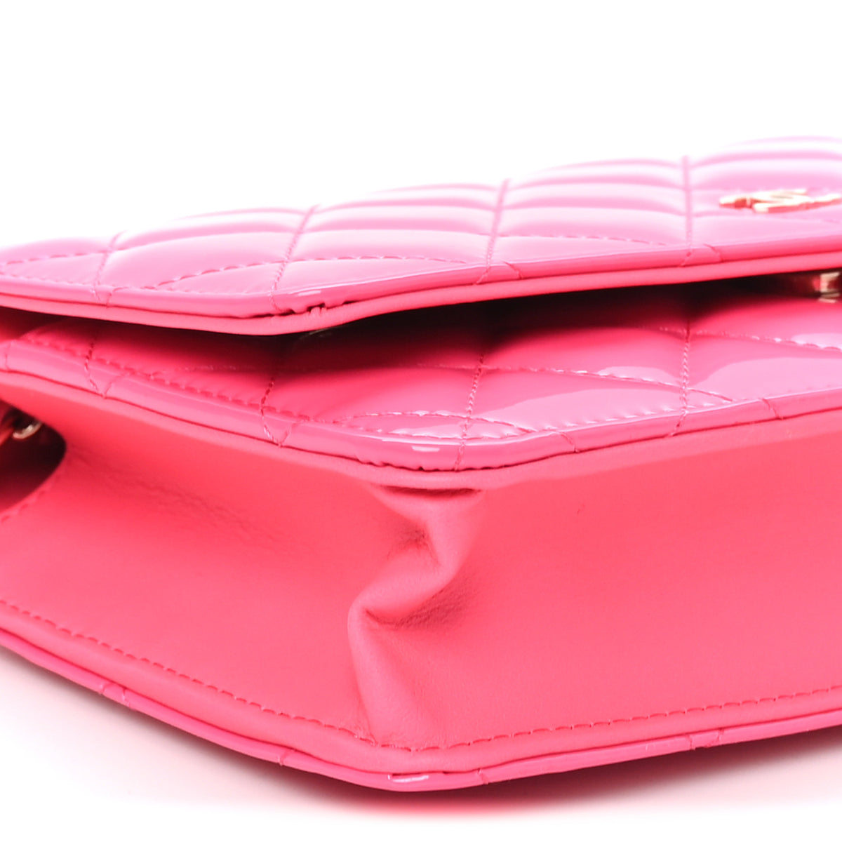 Patent Calfskin Quilted Wallet On Chain WOC Pink