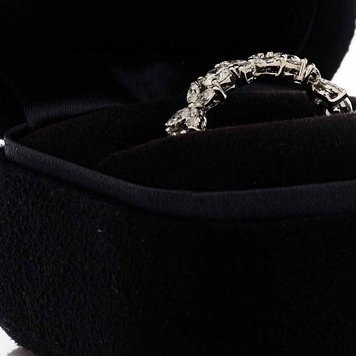 Platinum Diamond Victoria Alternating Band Ring 56 7.75