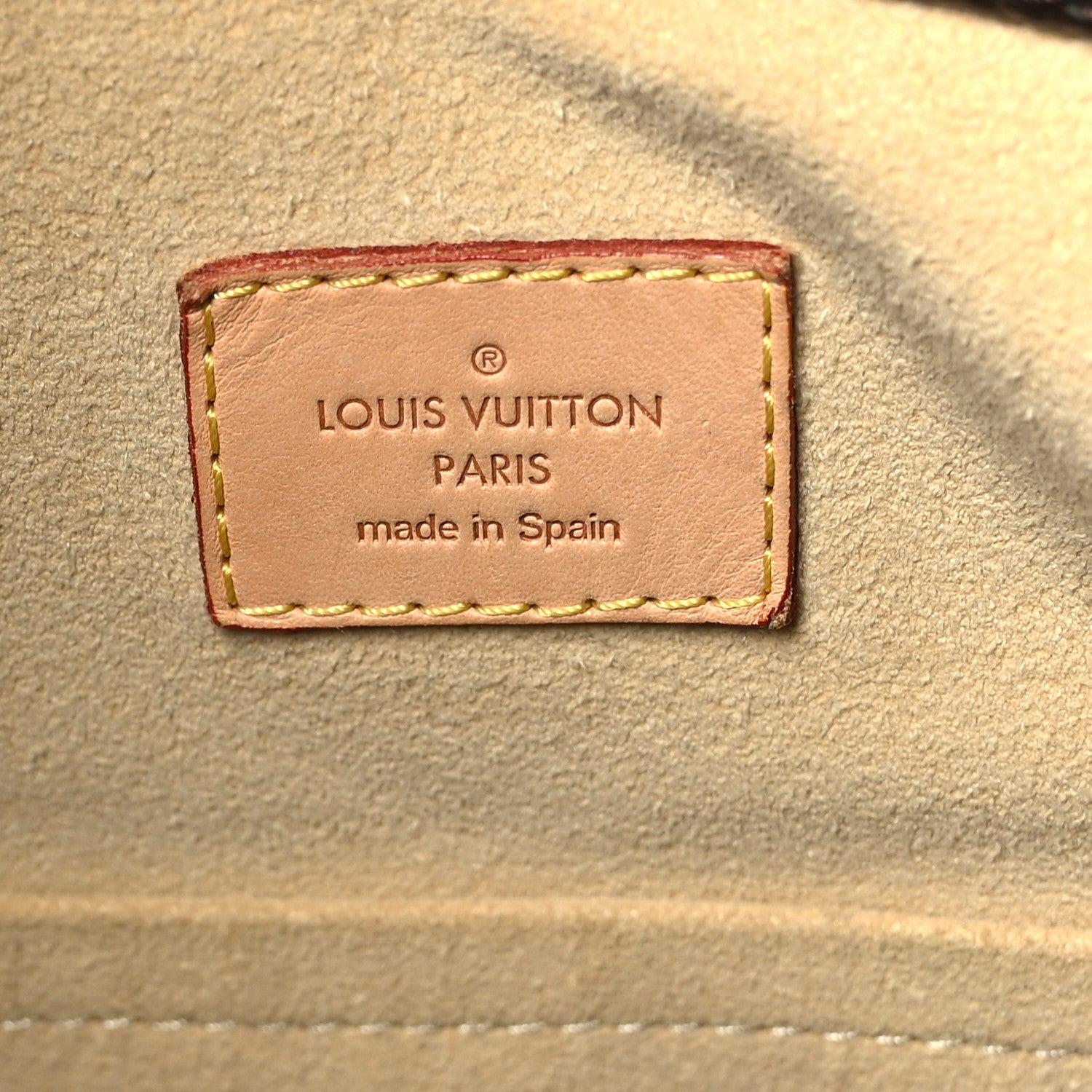 Louis Vuitton Monogram Artsy MM 6 of 10