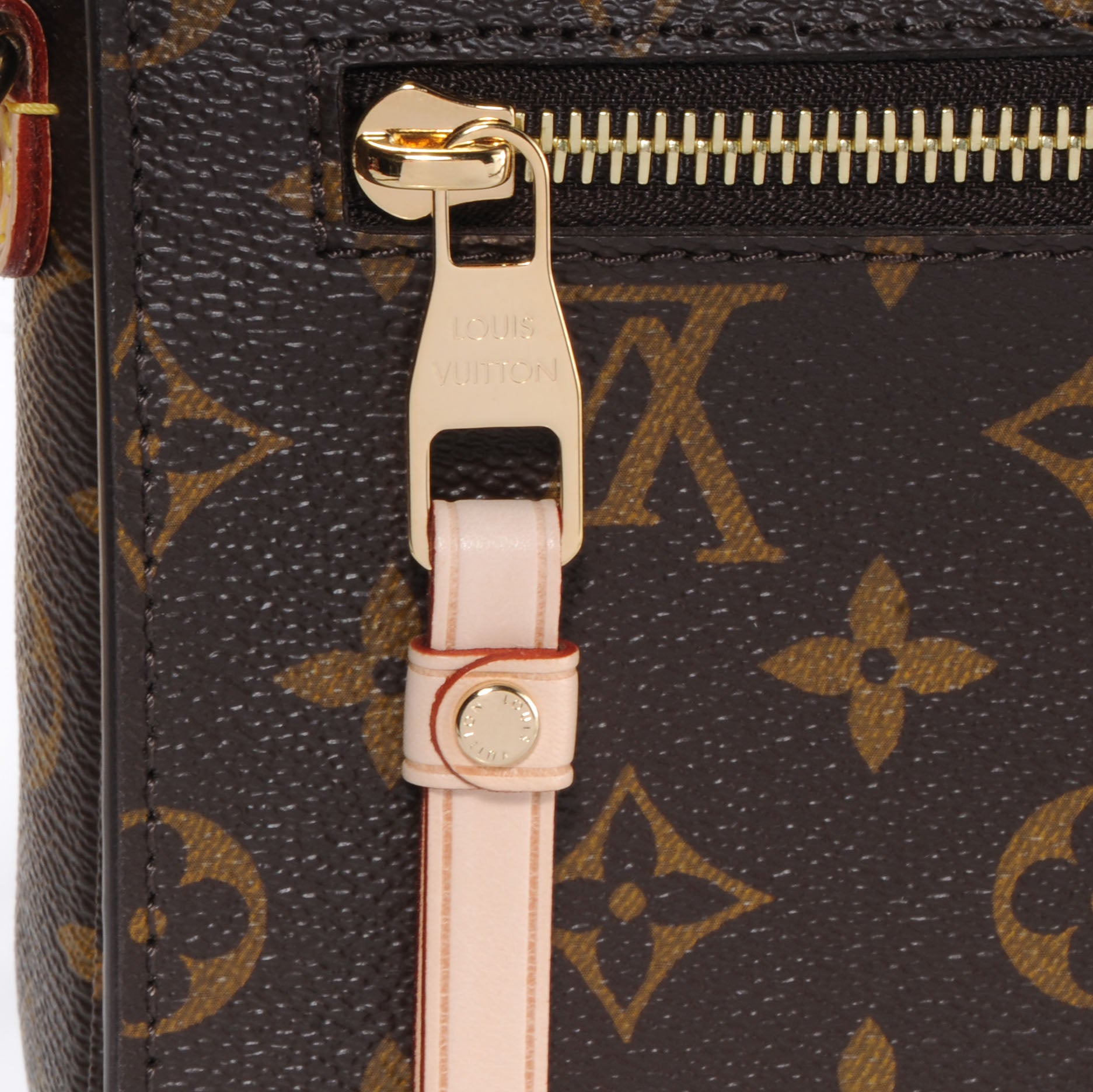 Louis Vuitton Monogram Pochette Metis 8 of 8