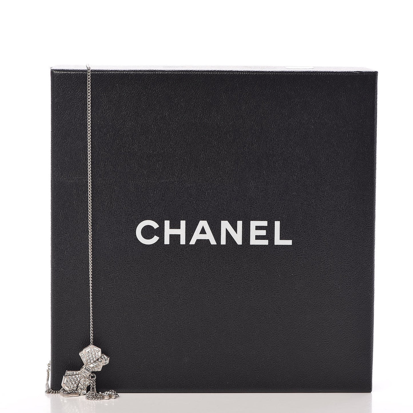 Crystal CC Bow Necklace Silver