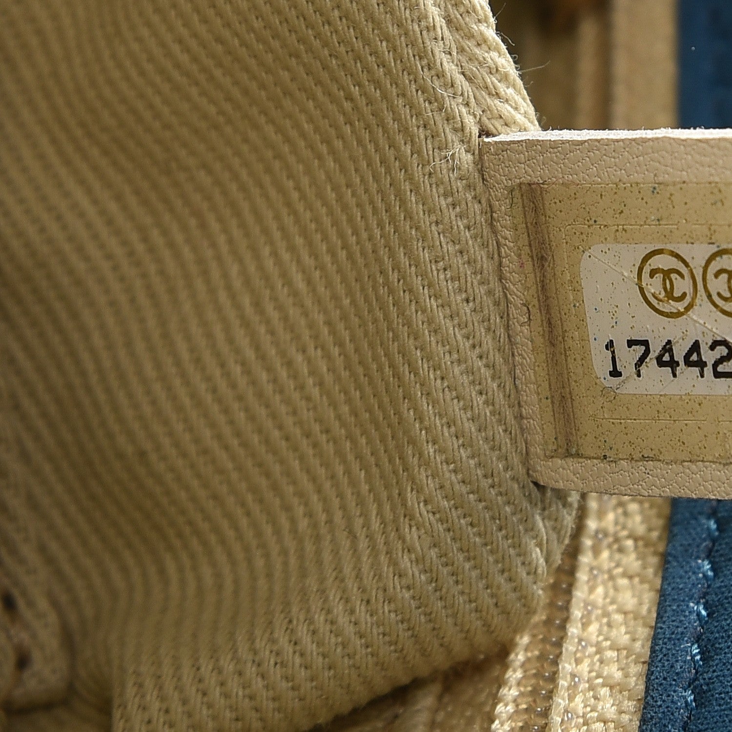 Chanel Iridescent Calfskin Large Chic Quilt Flap Dark Blue 7 of 8