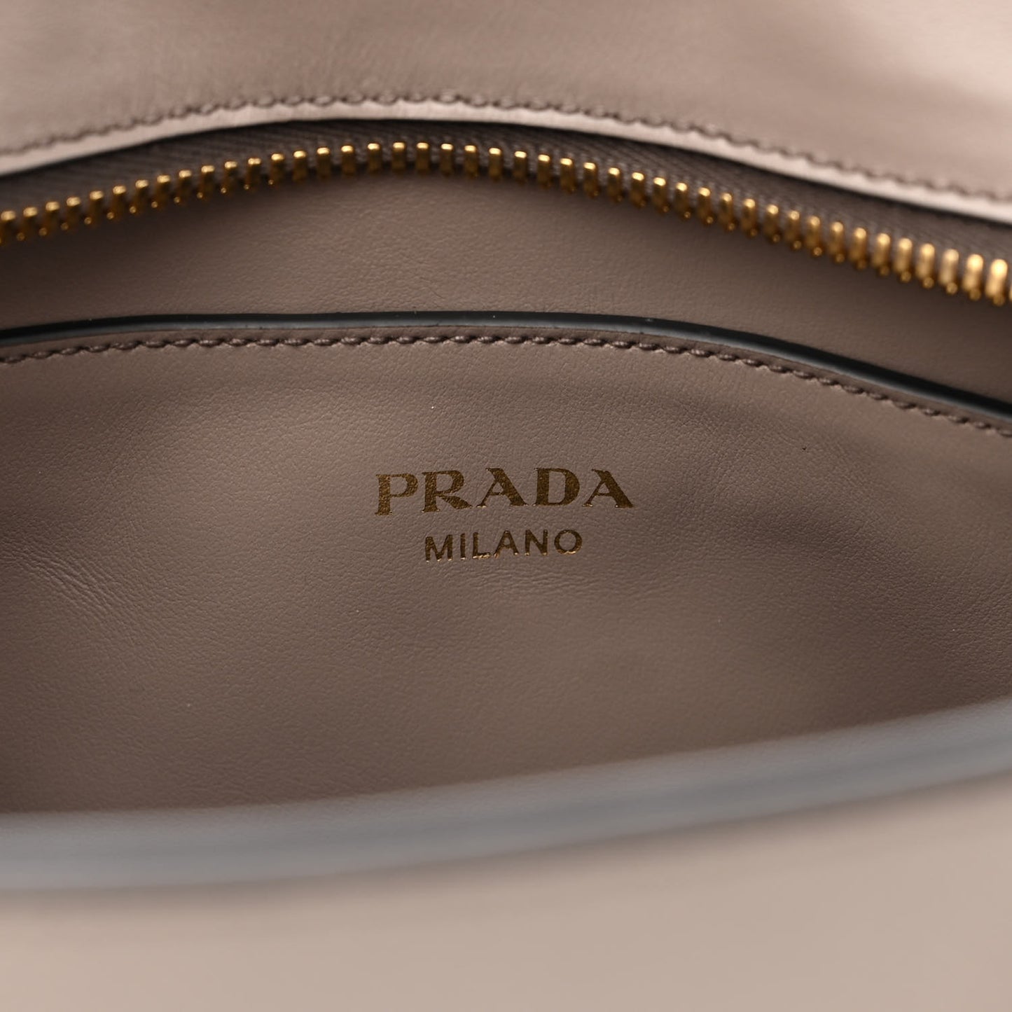 Saffiano Soft Calfskin Small Zippered Tote Argilla