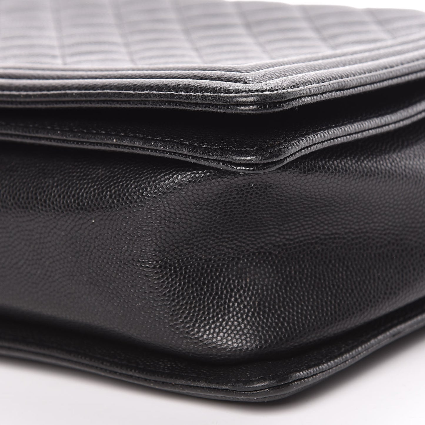 Caviar Quilted Large Boy Flap Black