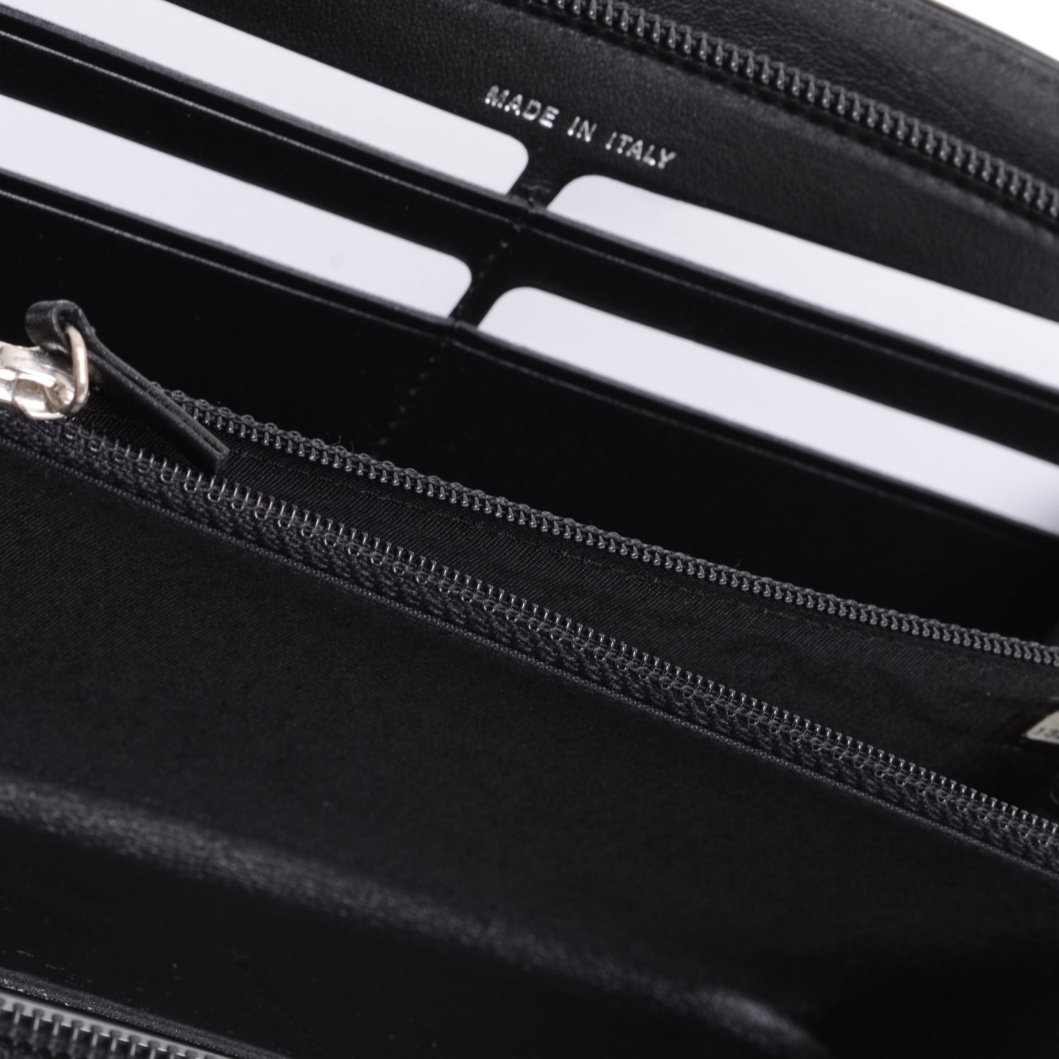Chanel Patent CC Trousse Maquil Wallet Black 5 of 9