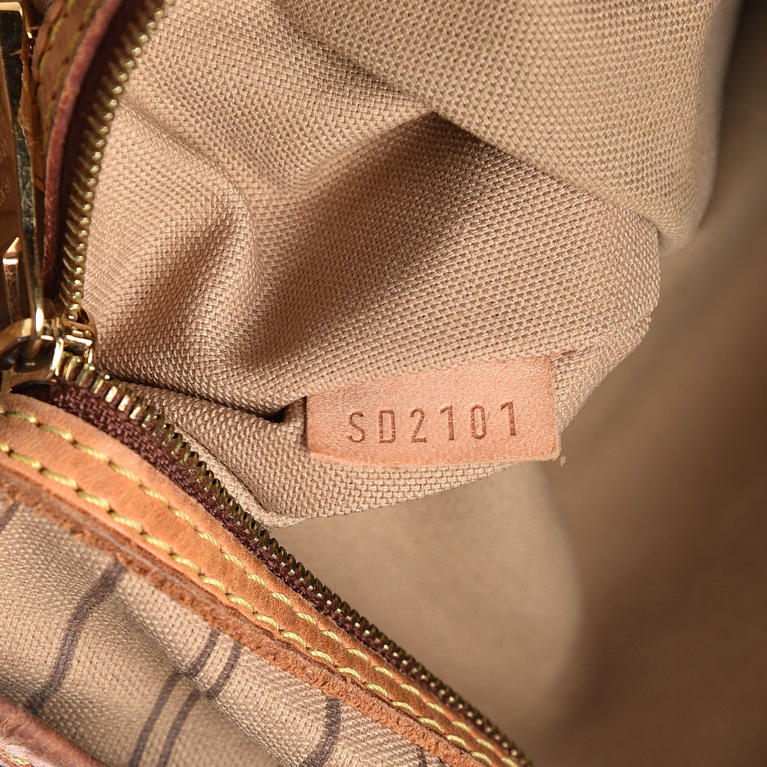 Louis Vuitton Monogram Delightful PM 7 of 18