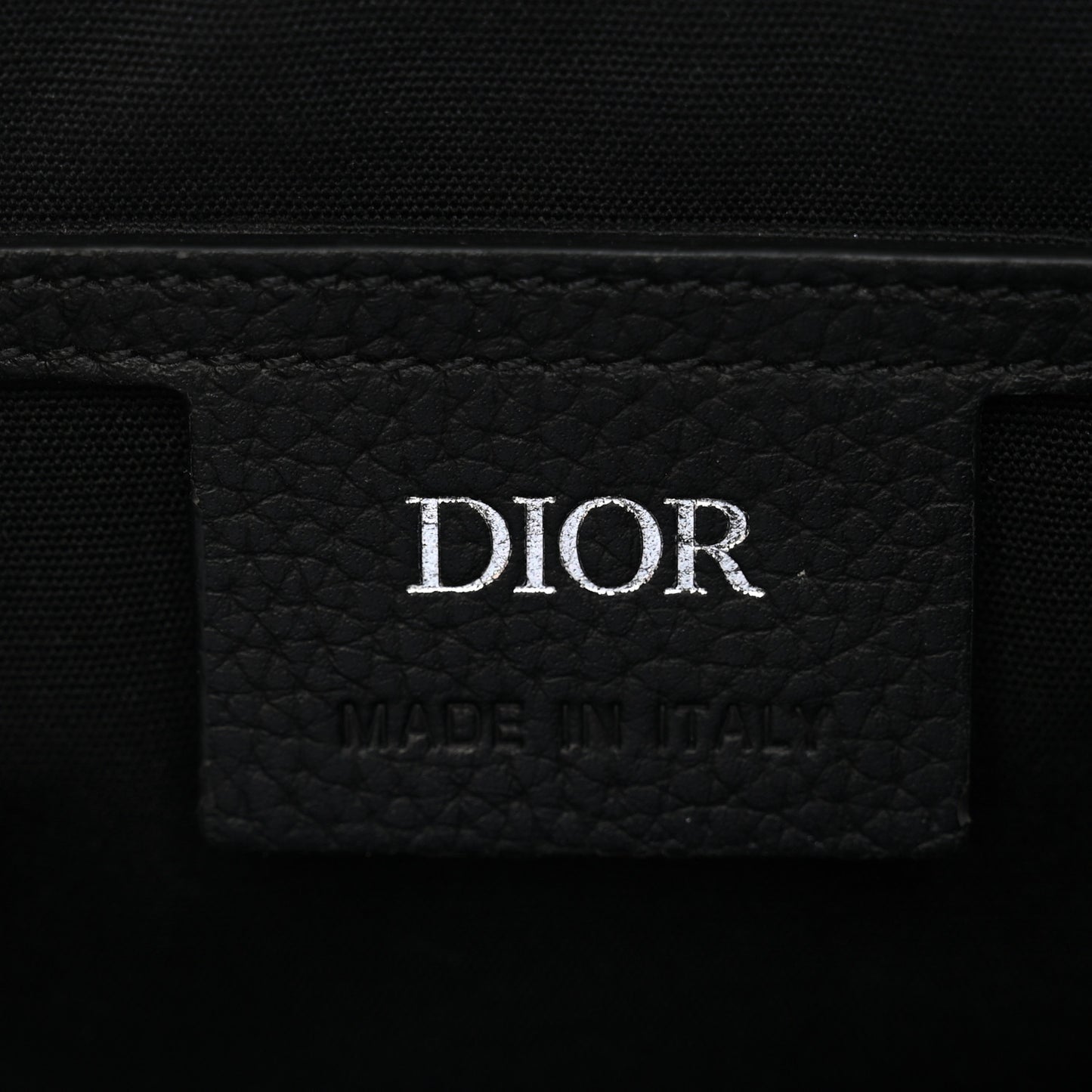 Grained Calfskin Oblique Mini Saddle Messenger Black