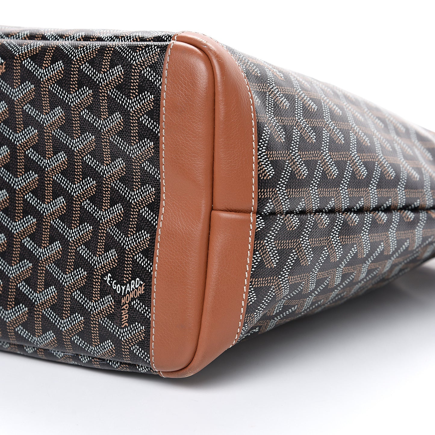 Goyardine Artois MM Black Gold