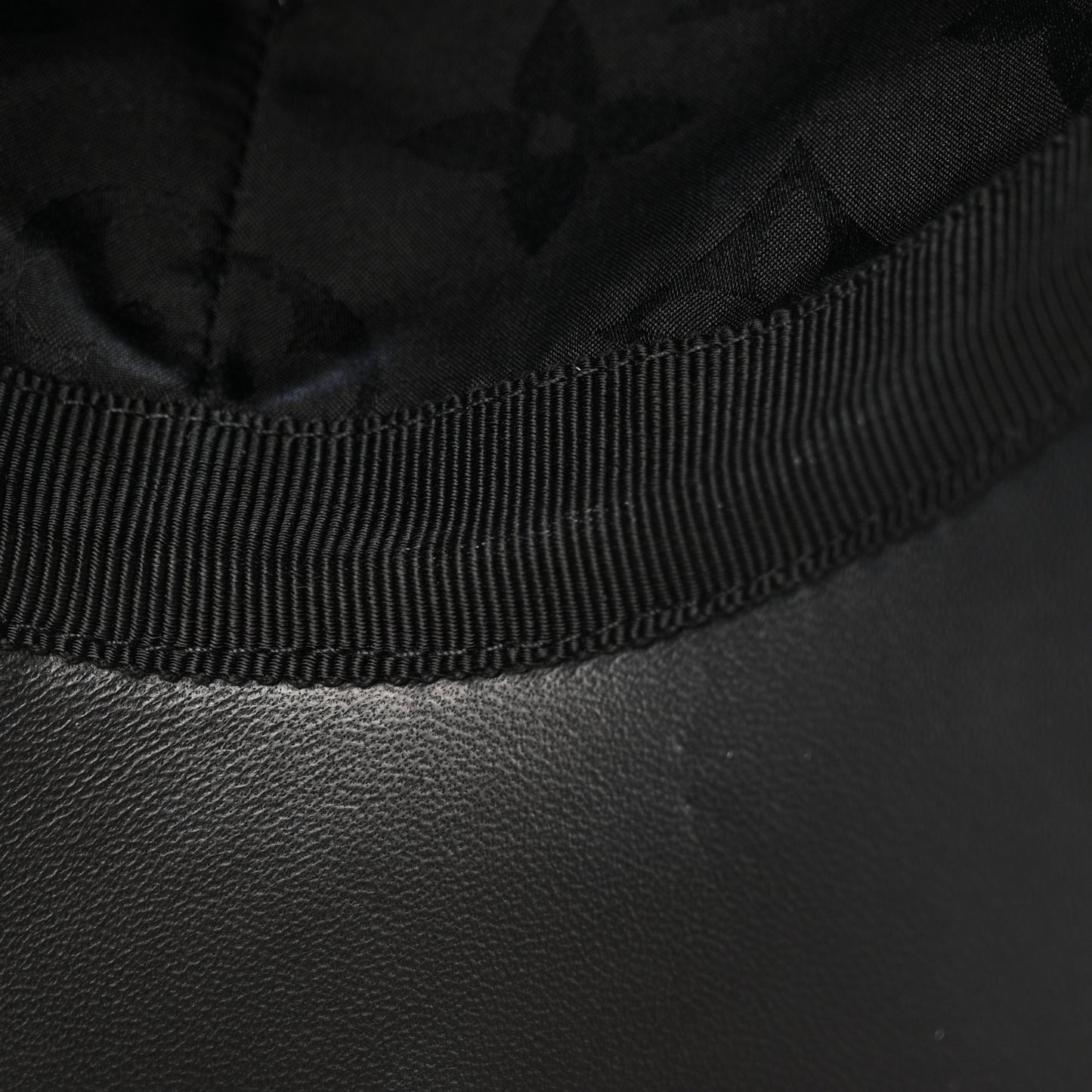 Polyester Silk Monogram LV Get Ready Cap M Black