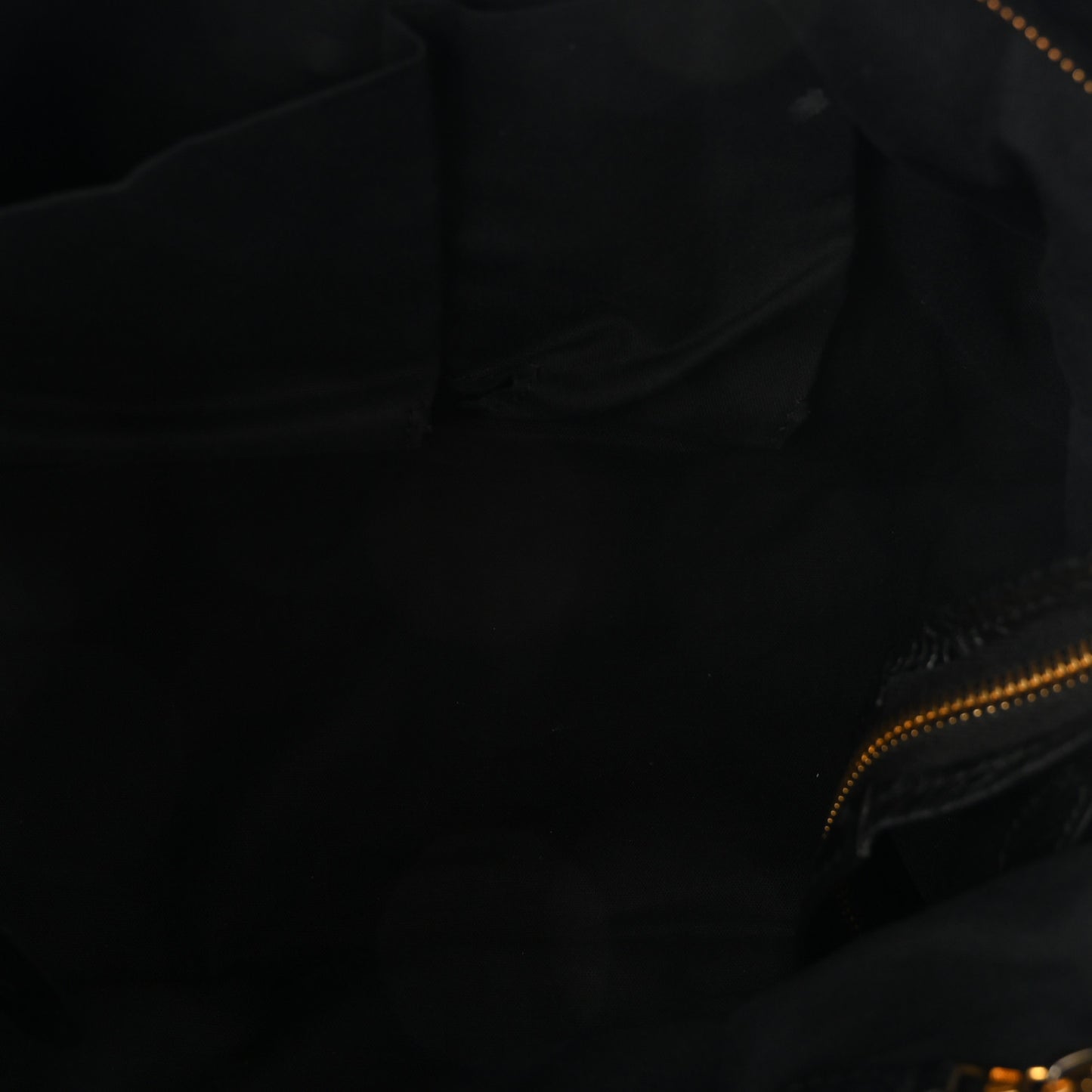 Agneau Giant 12 Gold Hardware City Black