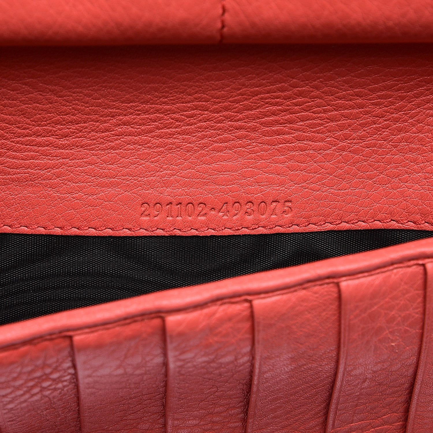 Gucci Pebbled Calfskin Soho Zip Around Wallet Coral 6 of 12