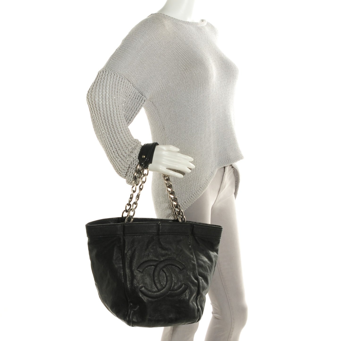 Distressed Caviar Outdoor Ligne Tote Black