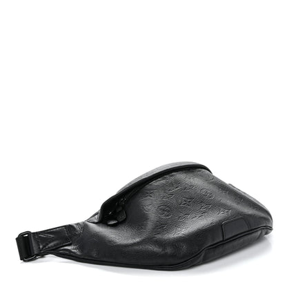 Louis Vuitton Calfskin Monogram Shadow Discovery Bumbag Black 4 of 10