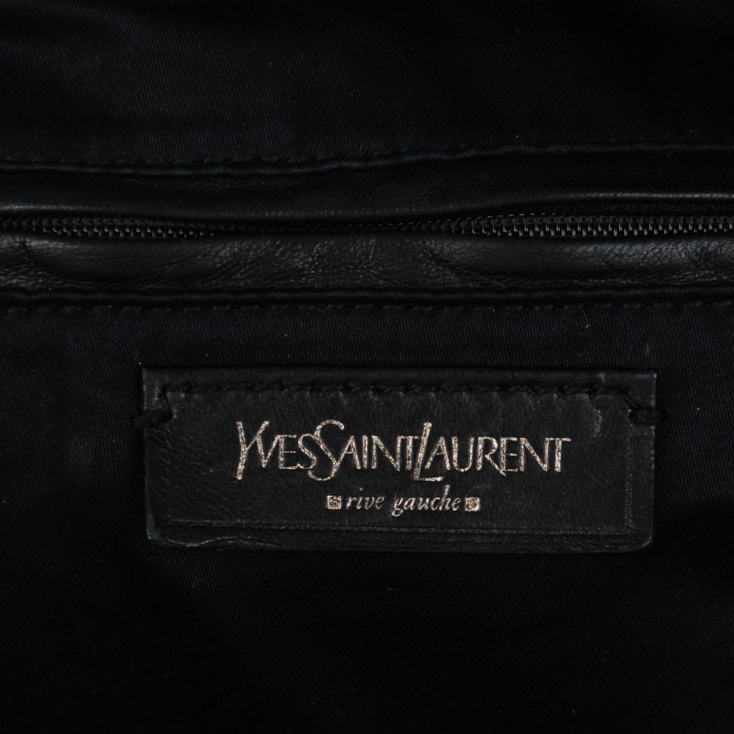 Textured Patent Medium Easy Sac Black