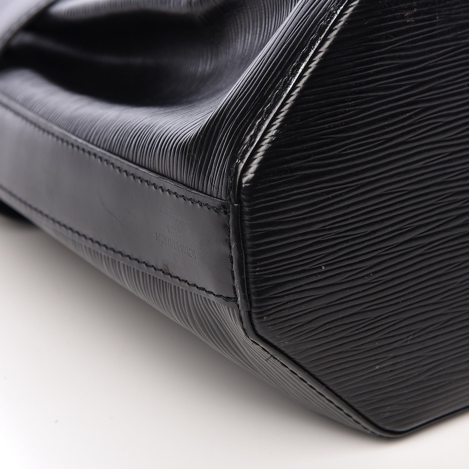 Louis Vuitton Epi Sac D'Epaule Black 8 of 13