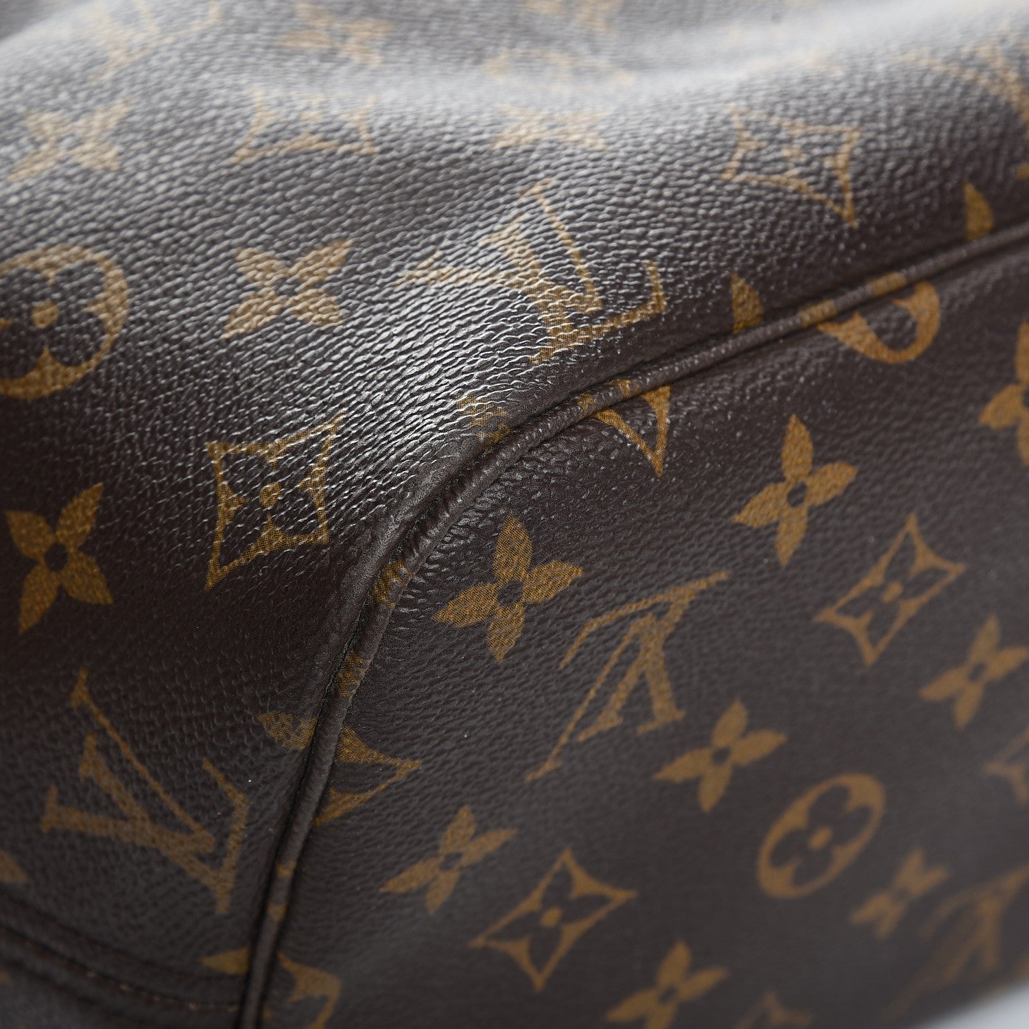 Louis Vuitton Monogram Neverfull MM 13 of 15