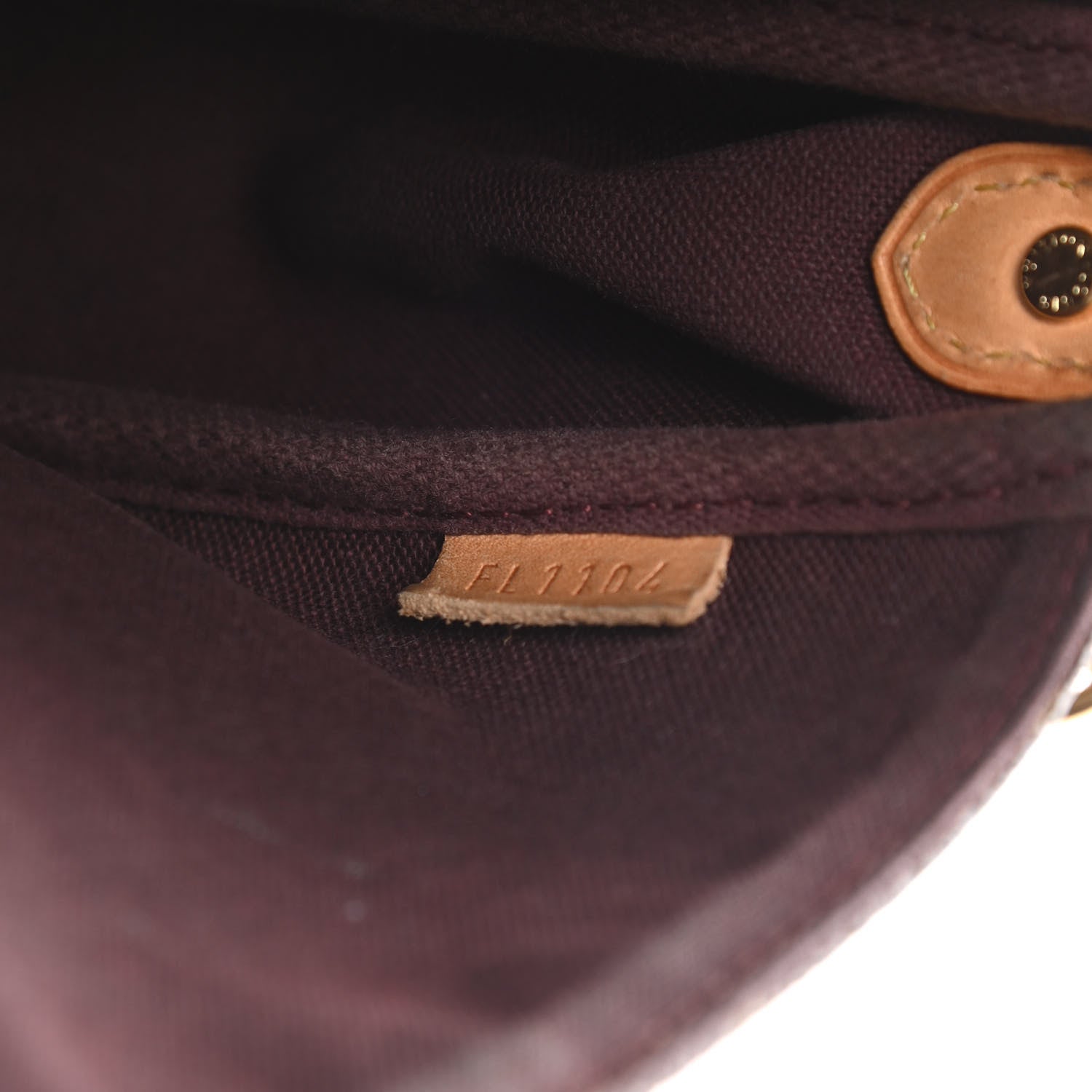 Louis Vuitton Monogram Favorite MM 7 of 17