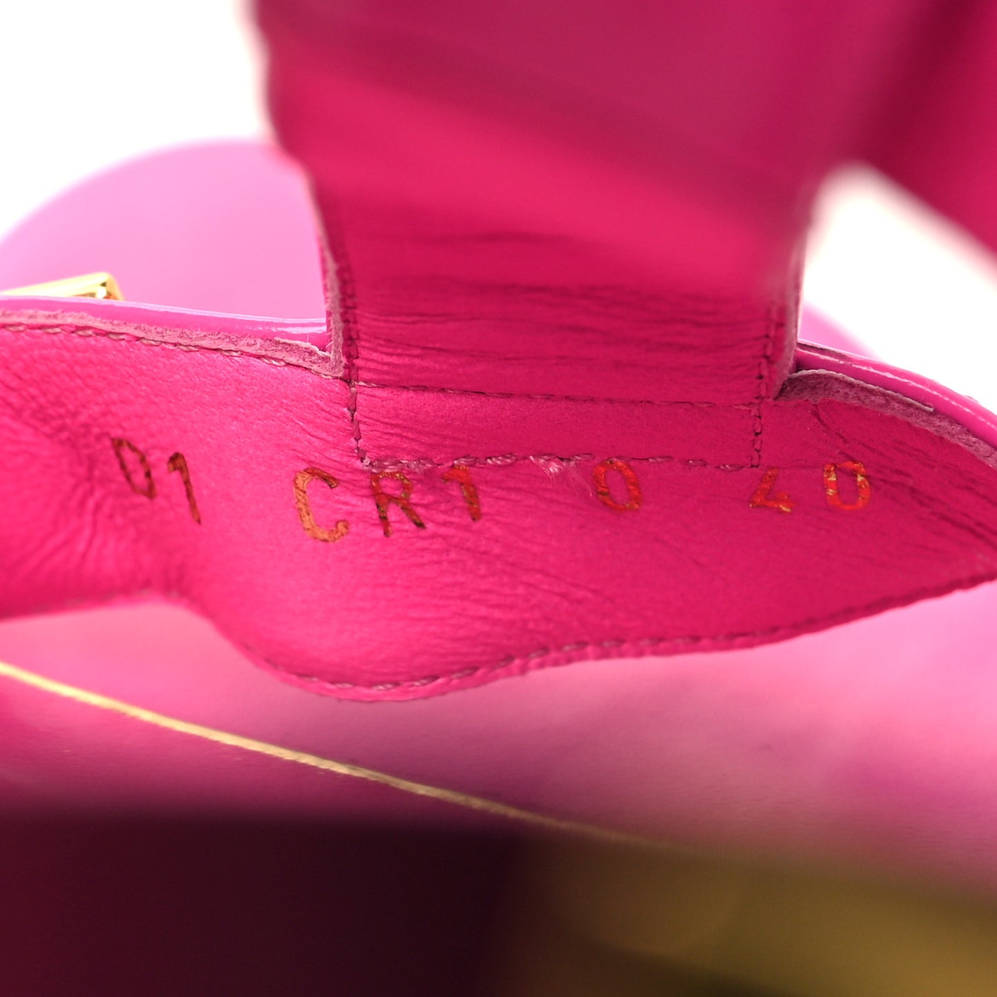 Calfskin Roman Stud T-Strap 90mm Sandals 40 Pink PP