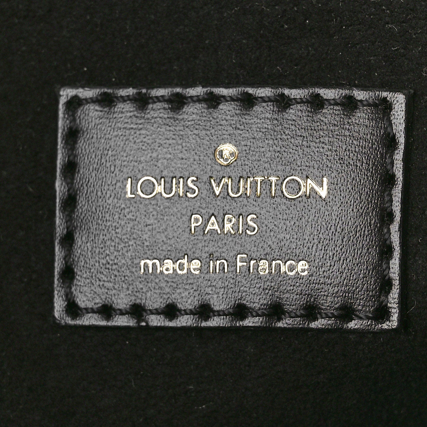 Reverse Monogram Pochette Metis
