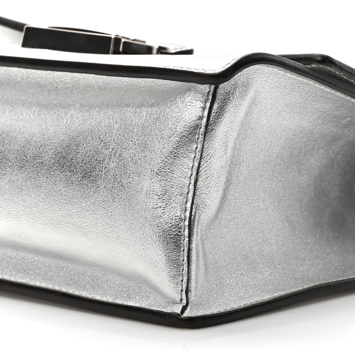Vitello Catalan Mirror F is Fendi Small Kan U Shoulder Bag Argento