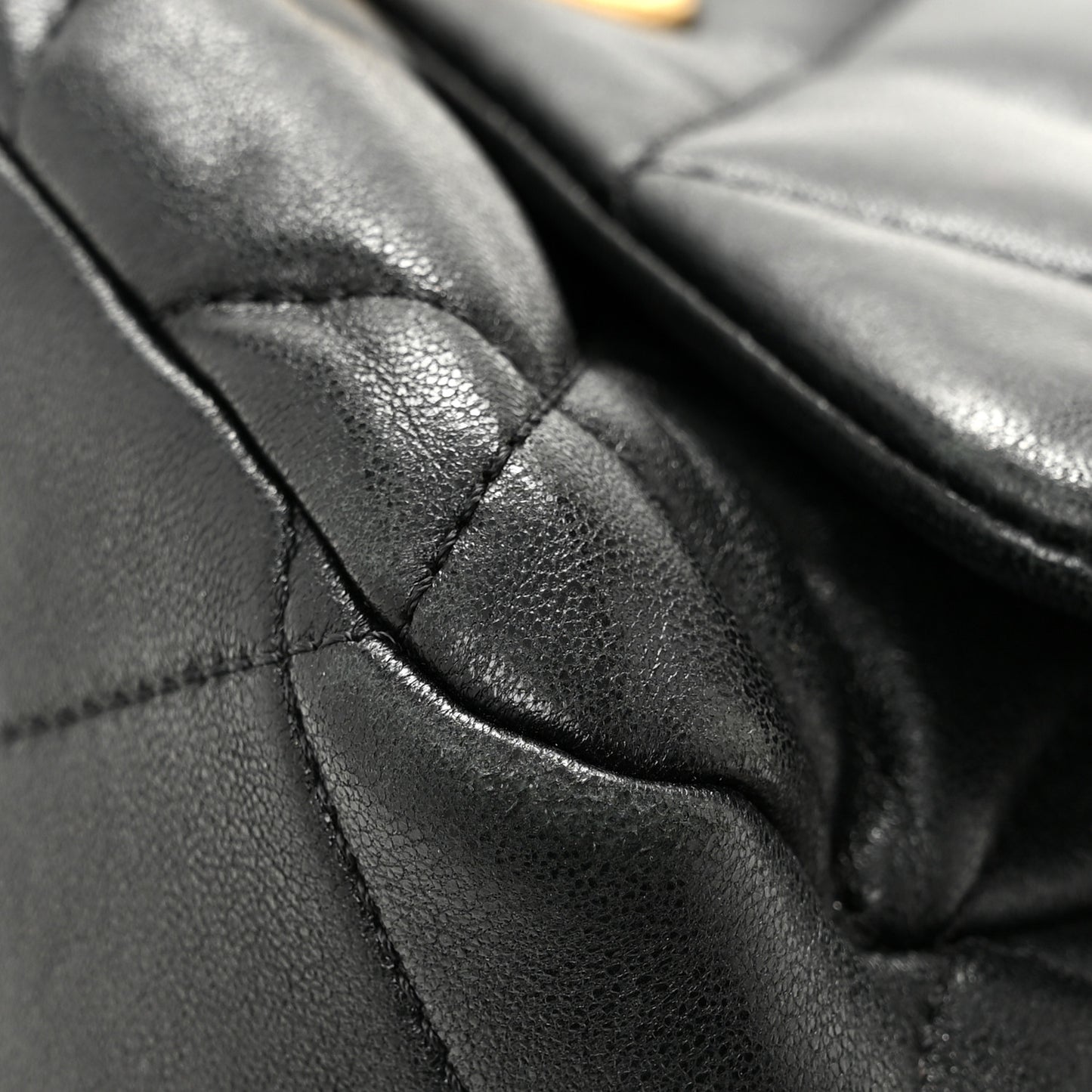 Lambskin Plexiglass Quilted Coco Love Flap Black