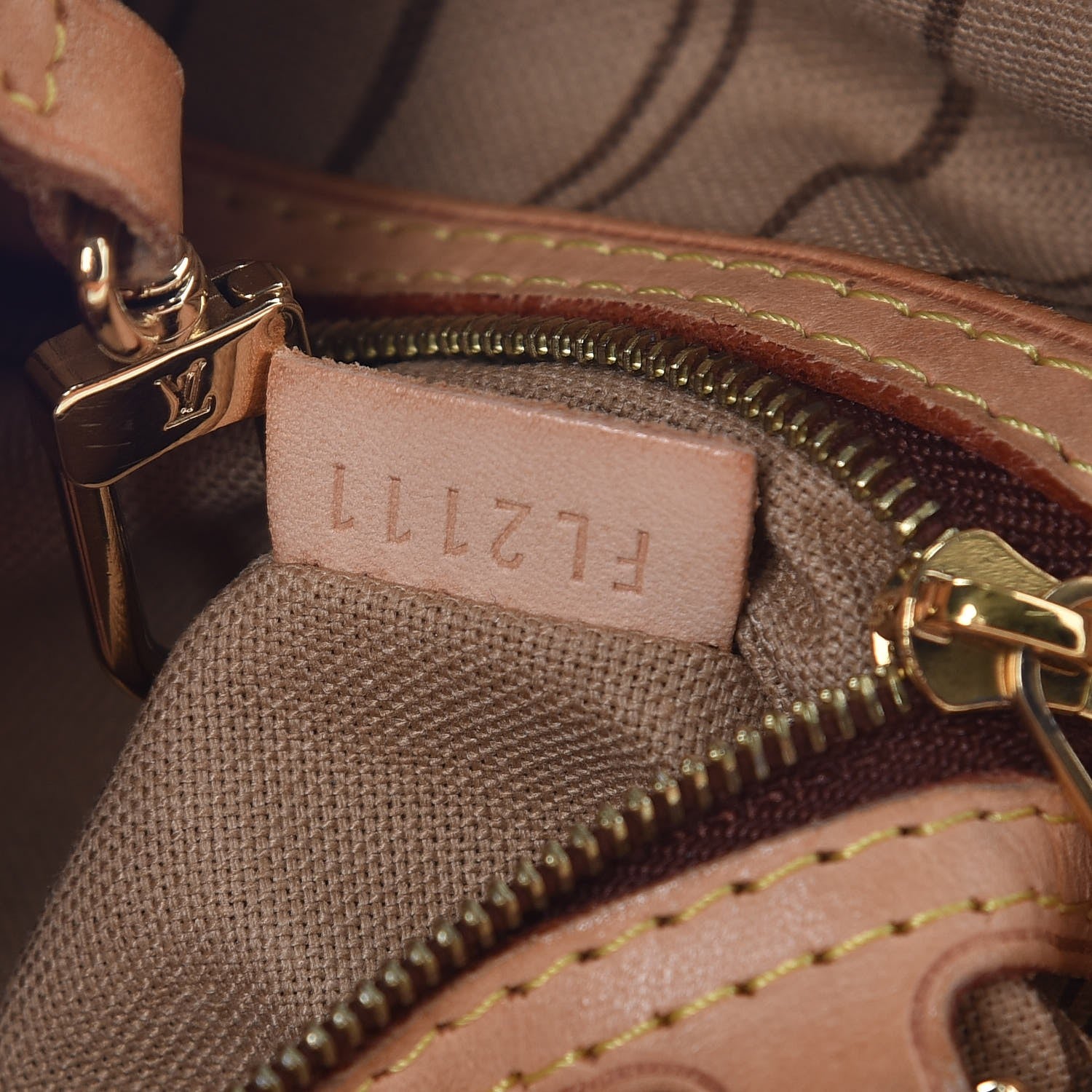 Louis Vuitton Monogram Delightful GM 8 of 10