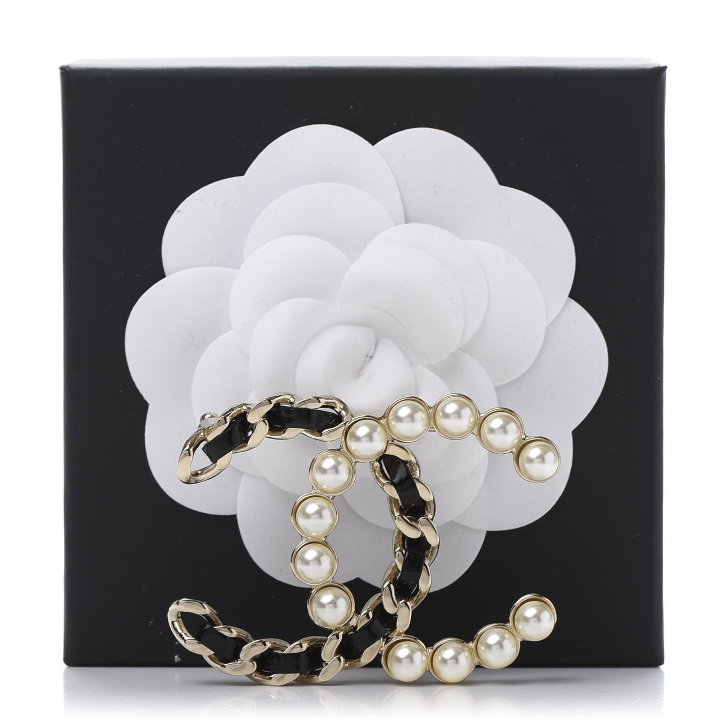 Lambskin Pearl CC Chain Brooch Black Gold