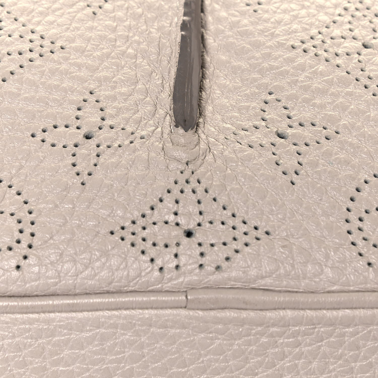 Louis Vuitton Mahina Selene PM Ivory 13 of 15