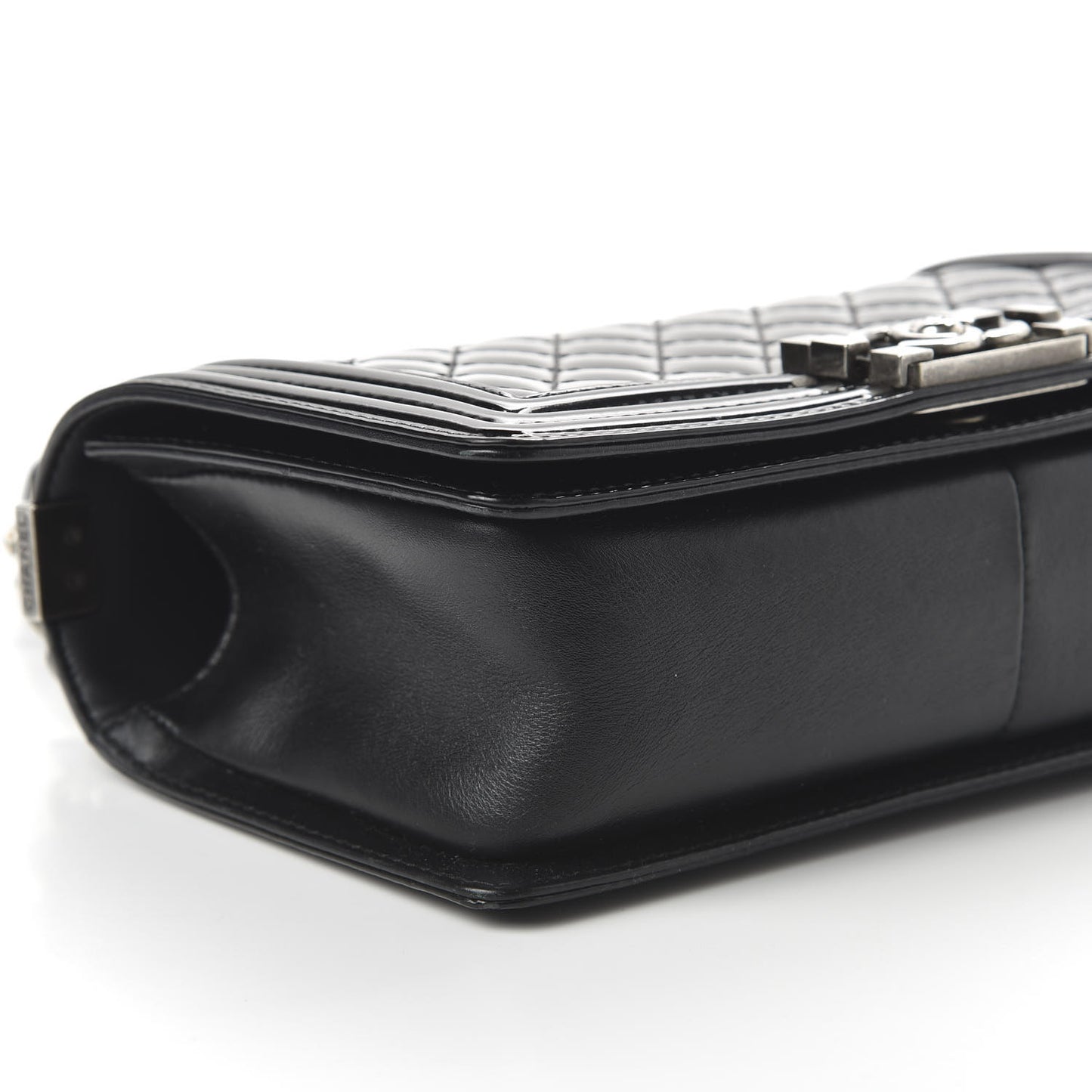 Patent Calfskin Quilted Medium Boy Flap Black