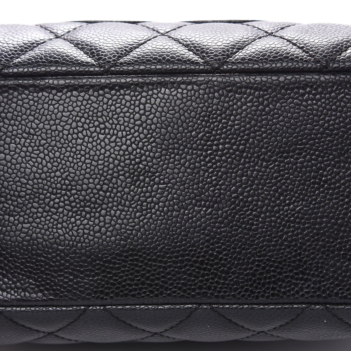 Caviar Quilted Petit Shopping Tote PST Black